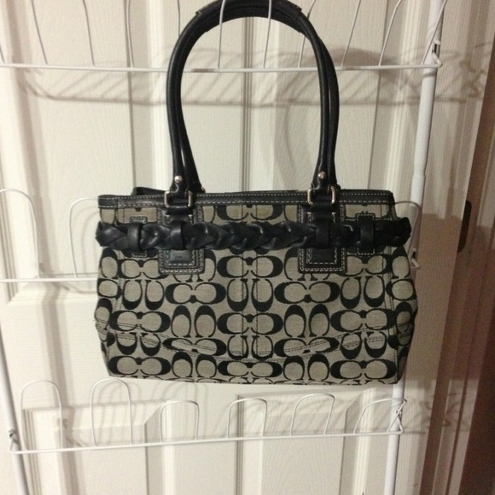 Authentic Coach purse - Picture 3 of 4